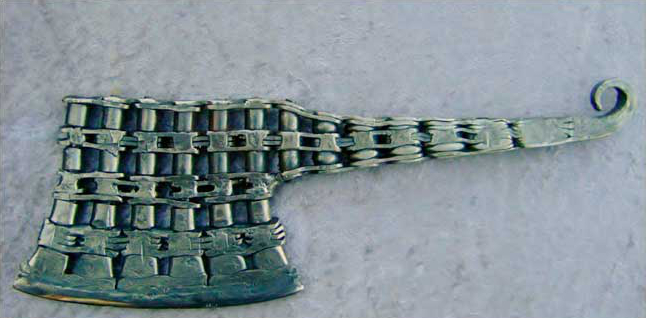 Roller chain cleaver