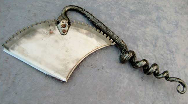 Snake cleaver